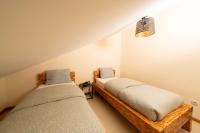 Posteľ alebo postele v izbe v ubytovaní Apartamento Lura de Fisterra Playa de Langosteira en Finisterre con vistas al mar
