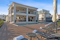 Bazén v ubytovaní Villa Carolus-Luxurious Dalmatia Villa alebo v jeho blízkosti