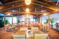 En restaurant eller et andet spisested på Naboo Resort & Dive Center - Adults Only