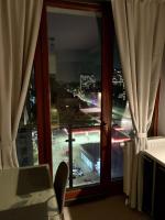 Balkon lub taras w obiekcie City view Wellness Apartment swim&steam&relax