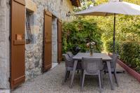 Zahrada ubytování Gîtes de Pehillo - Piscine & vacances nature à Nérac