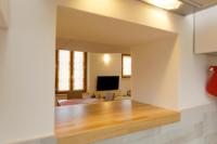 Televízia a/alebo spoločenská miestnosť v ubytovaní Siena UpTown - Sabrina's Cozy Apartment