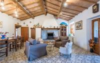 Posedenie v ubytovaní 3 Bedroom Amazing Home In Montalcino