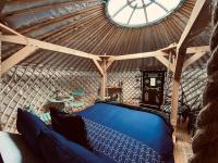 Valhalla Yurts Freyaにあるシーティングエリア
