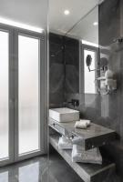 Kúpeľňa v ubytovaní Praxitelous Luxury Suites
