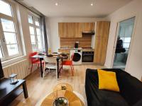 Kuchyňa alebo kuchynka v ubytovaní La féline - Duplex - Vieux Valenciennes - Familial
