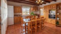 Kuchyňa alebo kuchynka v ubytovaní Casa Villalba Almachar by Ruralidays