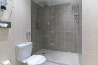 Ibis Styles Cayenne Centre Amazoniaにあるバスルーム