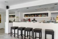 Hol lub bar w obiekcie Hotel Gami Adults Only