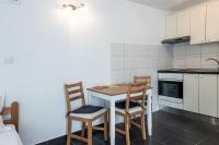 Kuchyňa alebo kuchynka v ubytovaní Apartments Small pleasure