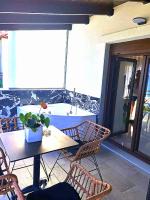 Posedenie v ubytovaní Lux Suite Sea Front Avra