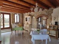 A seating area at B&B QUINTARELLI