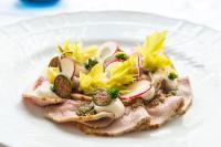 Jídlo v hotelu nebo okolí