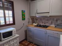 Kuchyňa alebo kuchynka v ubytovaní Casa El Olivo by CasaTuristica