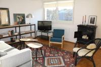 Telewizja i/lub zestaw kina domowego w obiekcie Superb Apt- Garden- 3 parkings, near Petite Venise !