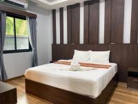 Postel nebo postele na pokoji v ubytování Aonang Oscar Pool Villas - Free Shuttle to Aonang Beach -shared pool - private pool