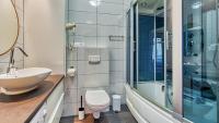 Kúpeľňa v ubytovaní Apartamenty Cicha by Royal Aparts