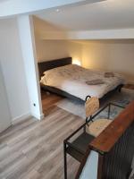 Posteľ alebo postele v izbe v ubytovaní T2 Duplex Pamiers Plein Centre - Logement entier - Nouveau