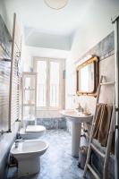 A bathroom at Casa Futura Trastevere