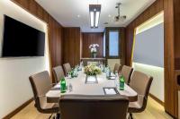 TV a/nebo společenská místnost v ubytování Tzl Suites Hotel Nişantaşı