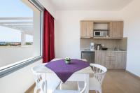 Kuchyňa alebo kuchynka v ubytovaní Bella Karpathos Villas
