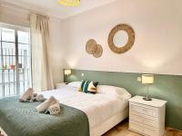 Posteľ alebo postele v izbe v ubytovaní Marbella Old Town-300m from the beach