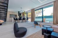 Posedenie v ubytovaní Luxury Villa Hera