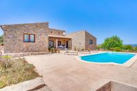 Bazén v ubytovaní Finca BELLPUIG by Mallorca Villa Selection alebo v jeho blízkosti