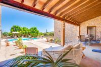 Bazén v ubytovaní Finca BELLPUIG by Mallorca Villa Selection alebo v jeho blízkosti