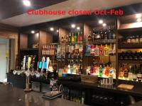 Drinks på Saddle Cottage