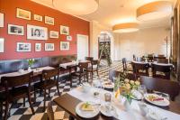 Jídlo v hotelu nebo okolí