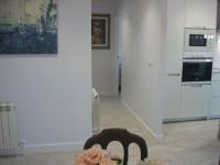 A kitchen or kitchenette at Albatros (wifi y garaje)