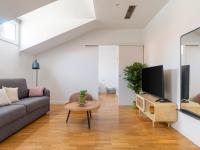 TV a/nebo společenská místnost v ubytování limehome Madrid San Lorenzo
