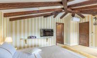 Telewizja i/lub zestaw kina domowego w obiekcie Villa Carolus-Luxurious Istrian Villa
