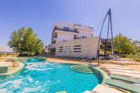 Basen w obiekcie Vital Hotel Nautis lub w pobliżu