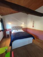 Posteľ alebo postele v izbe v ubytovaní Grand duplex, 2 chambres, cœur historique Cahors