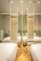 A bed or beds in a room at Hermes Apartment on Aristotelous Midas Home