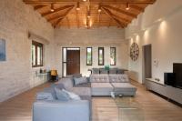 Posezení v ubytování Montes Albi Villa - Your Familly Destination