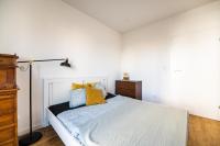Posteľ alebo postele v izbe v ubytovaní Krucza Apartment ~ Self check-in 24h ~ Parking and Lift