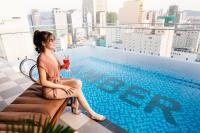 Amber Hotel managed by HTの敷地内または近くにあるプール