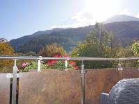 A general mountain view or a mountain view taken from Az apartmant