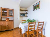 A kitchen or kitchenette at Apartment Bucaneve by Interhome