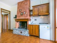 A kitchen or kitchenette at Apartment Bucaneve by Interhome