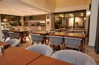 En restaurant eller et andet spisested på Livinton İstanbul Ataşehir