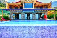 Bazén v ubytování Villa Monte Private Villa perfect peaceful family retreat nebo v jeho okolí