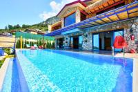 Bazén v ubytování Villa Monte Private Villa perfect peaceful family retreat nebo v jeho okolí