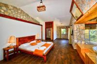 Postel nebo postele na pokoji v ubytování Villa Monte Private Villa perfect peaceful family retreat