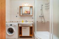 Kúpeľňa v ubytovaní Rezydencja Spacerowa Apartamenty by Noclegi Renters
