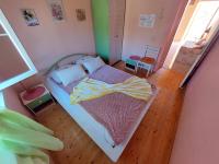 Posteľ alebo postele v izbe v ubytovaní Apartments Vesna Murter
