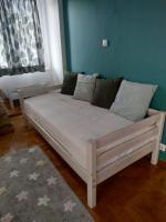 Posteľ alebo postele v izbe v ubytovaní Fully renovated, family-friendly apartment, next to a huge green park, in Athens center